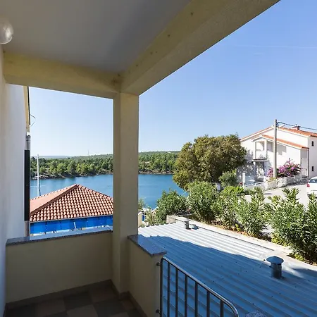 Apartments Duje Ribnica Obrovac Exterior photo